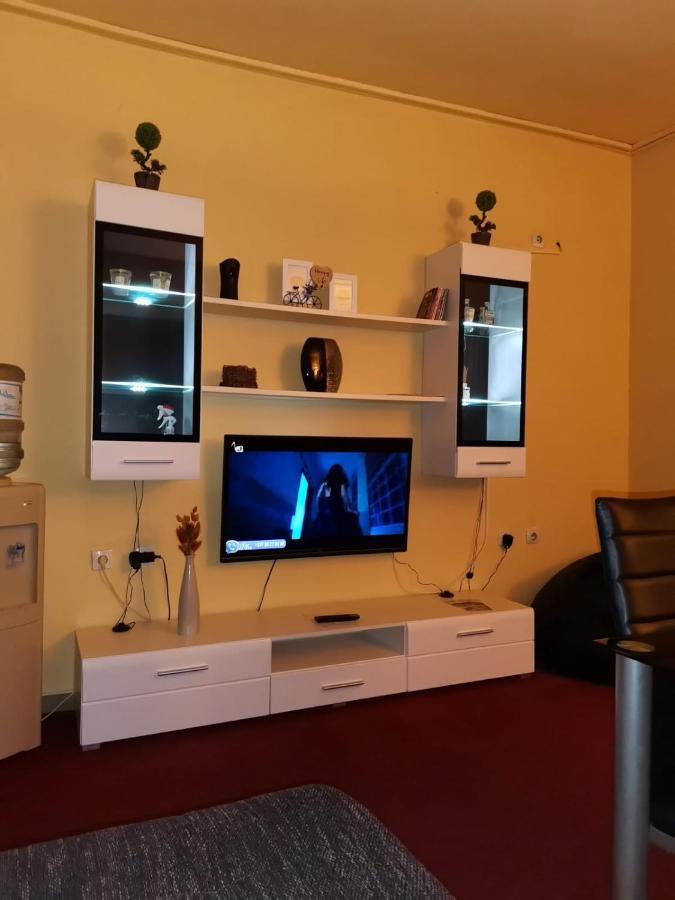 בוסנסקה גרדישקה Apartman Nik-Rom מראה חיצוני תמונה