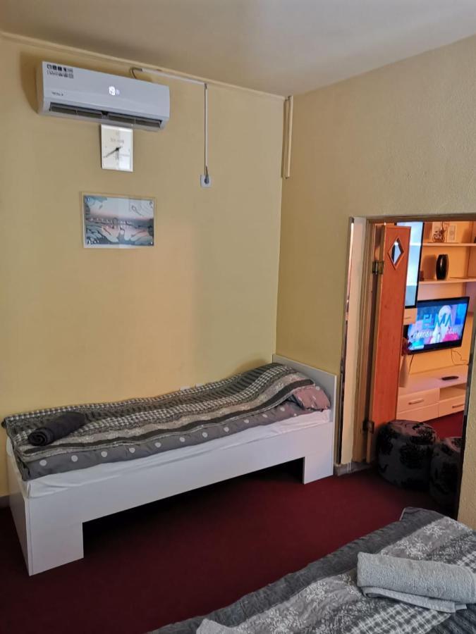 בוסנסקה גרדישקה Apartman Nik-Rom מראה חיצוני תמונה