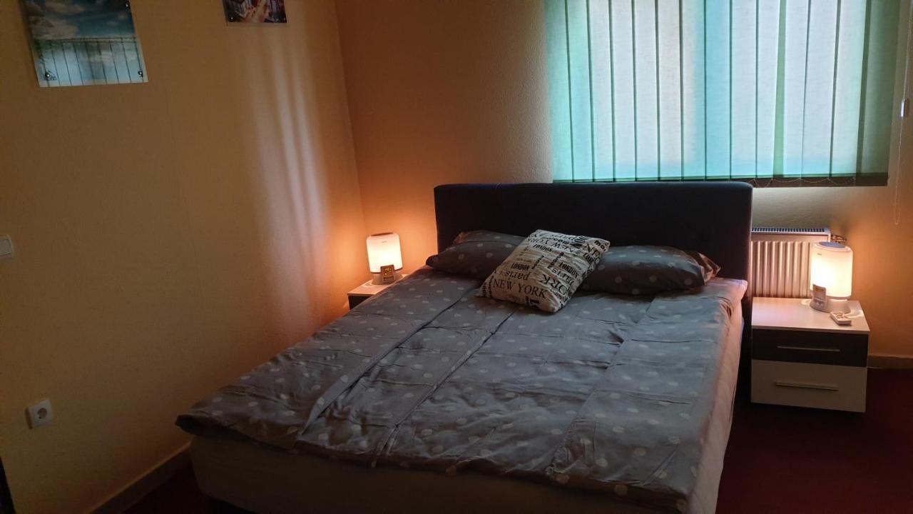 בוסנסקה גרדישקה Apartman Nik-Rom מראה חיצוני תמונה
